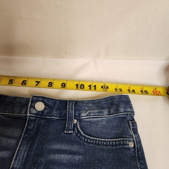 Tommy Hilfiger Vintage Blue Denim Skirt Distressed Size 00. - Picture 6 of 8